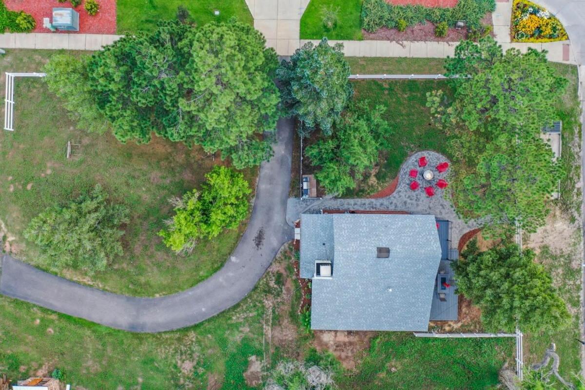 Вилла Old Farmhouse Downtown Monument Экстерьер фото